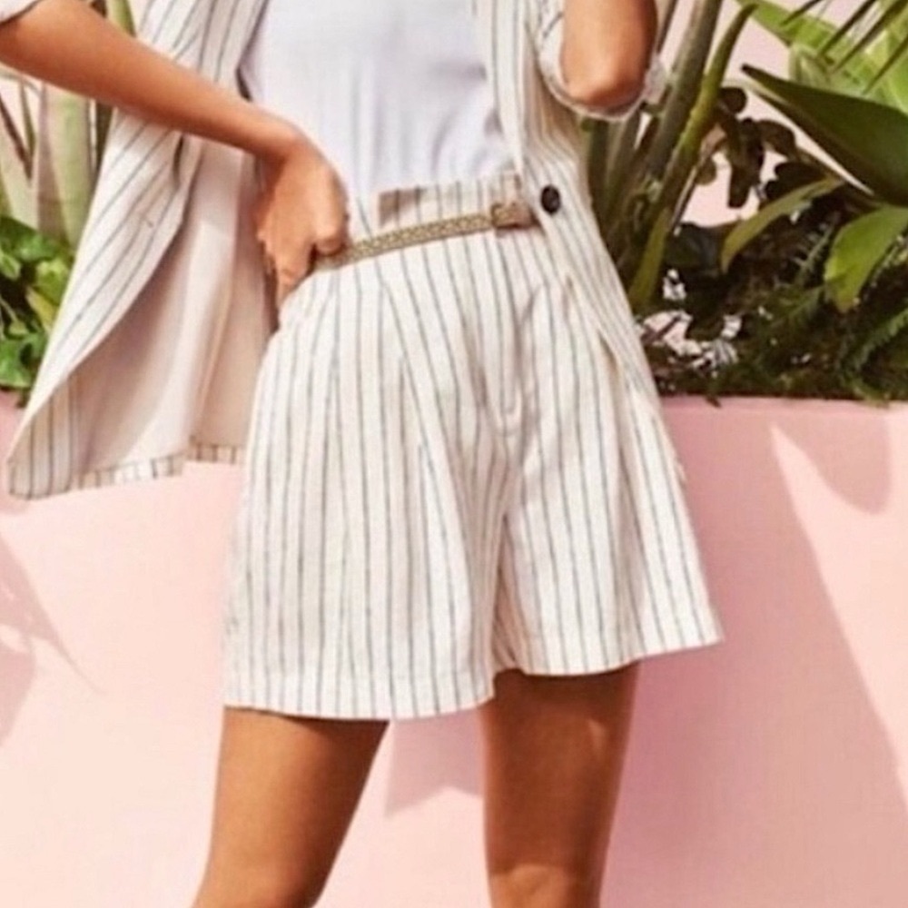 Ann Taylor striped linen blend high rise shorts NWT
